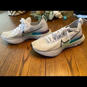 Women’s Nike Infinity React Sneaker